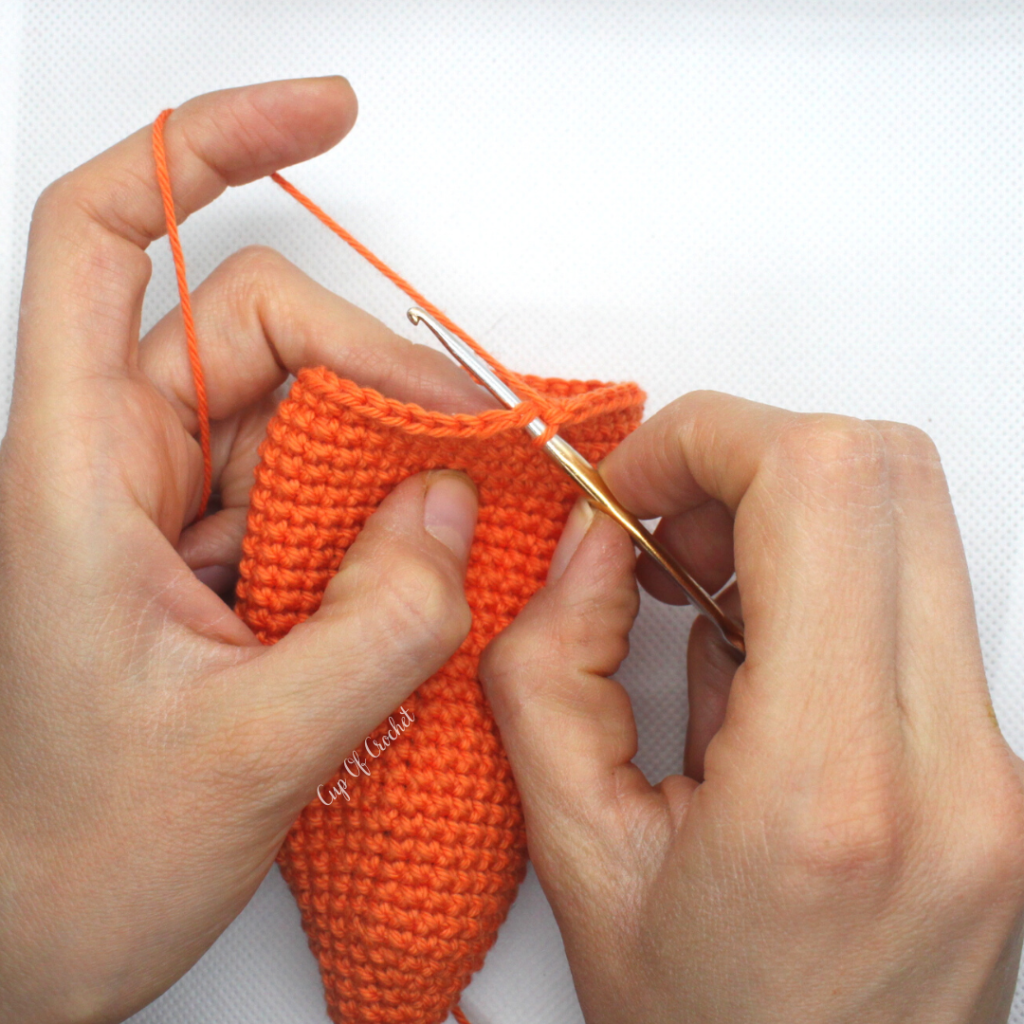 the perfect tip for crochet color change in amigurumis