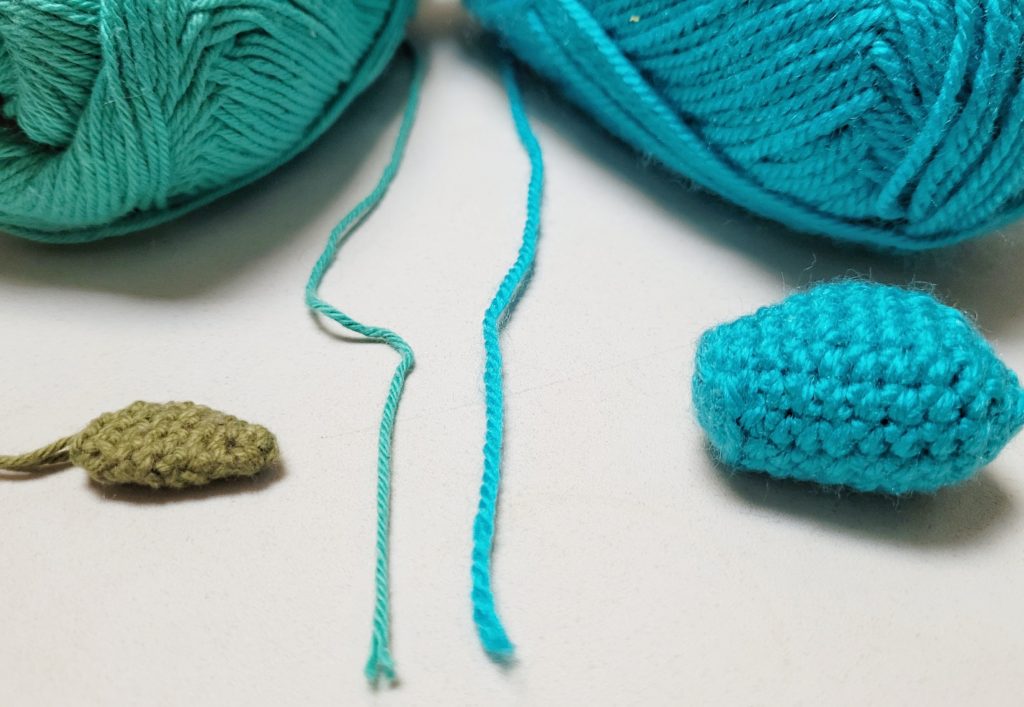 cotton and acrylic yarn comparison