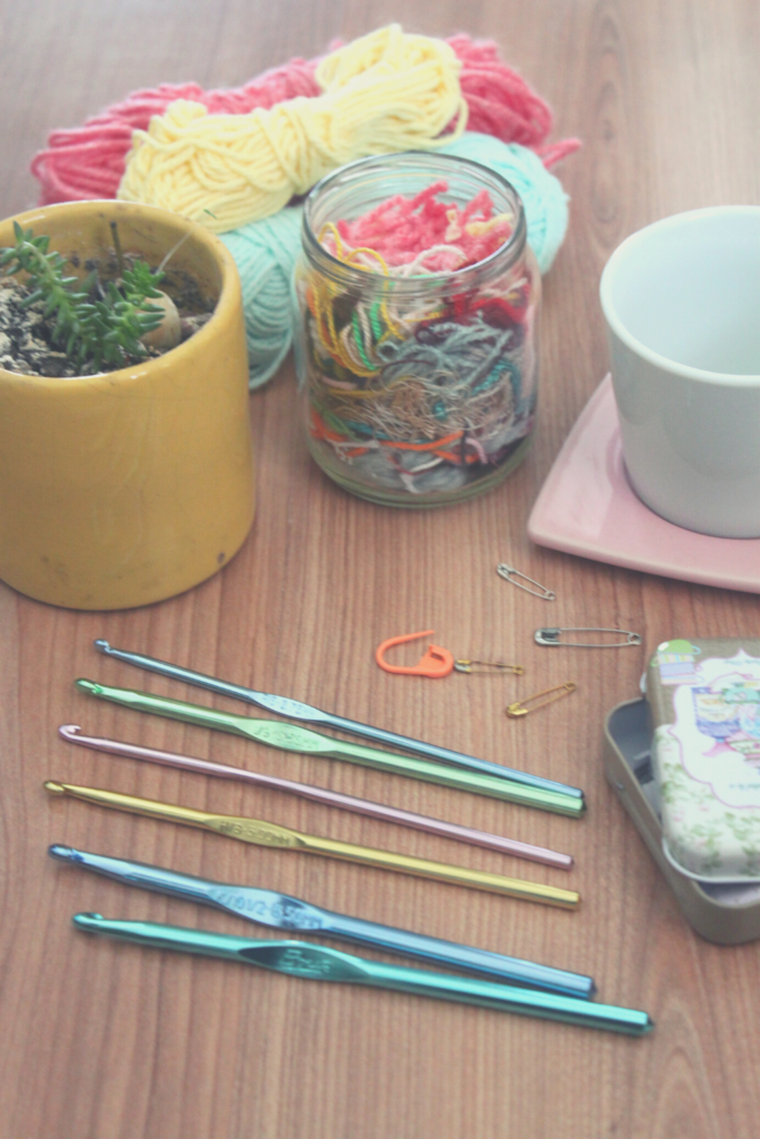 Materials for Amigurumi creation and alternatives.